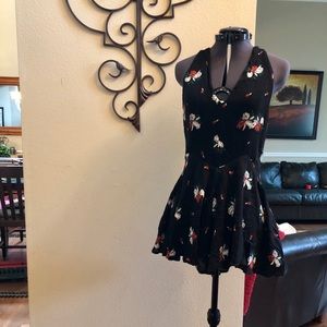 Free People Halter Romper shorts Size 4 floral